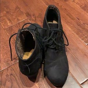 Black wedged booties